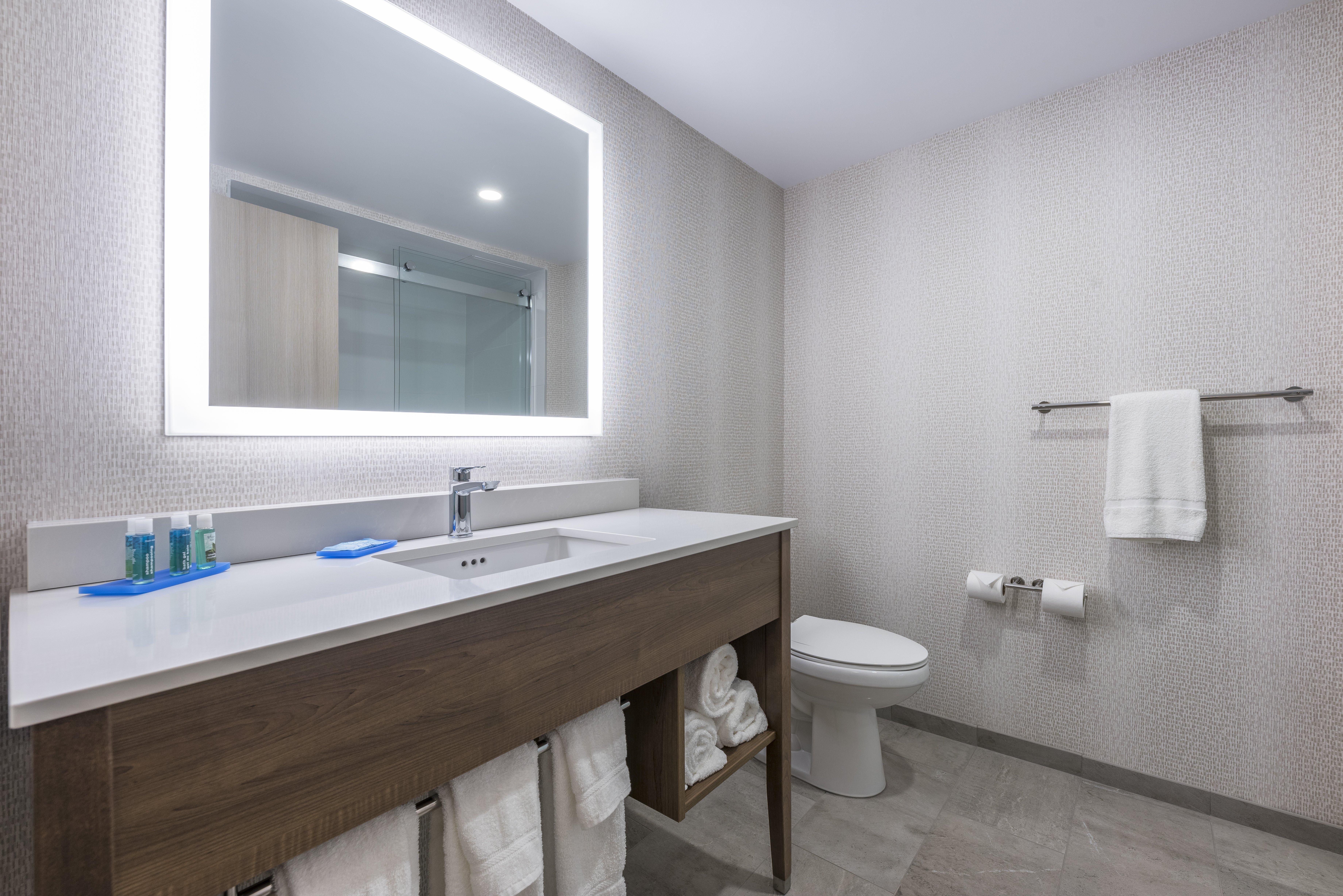 Holiday Inn Express & Suites Moncton By Ihg Buitenkant foto
