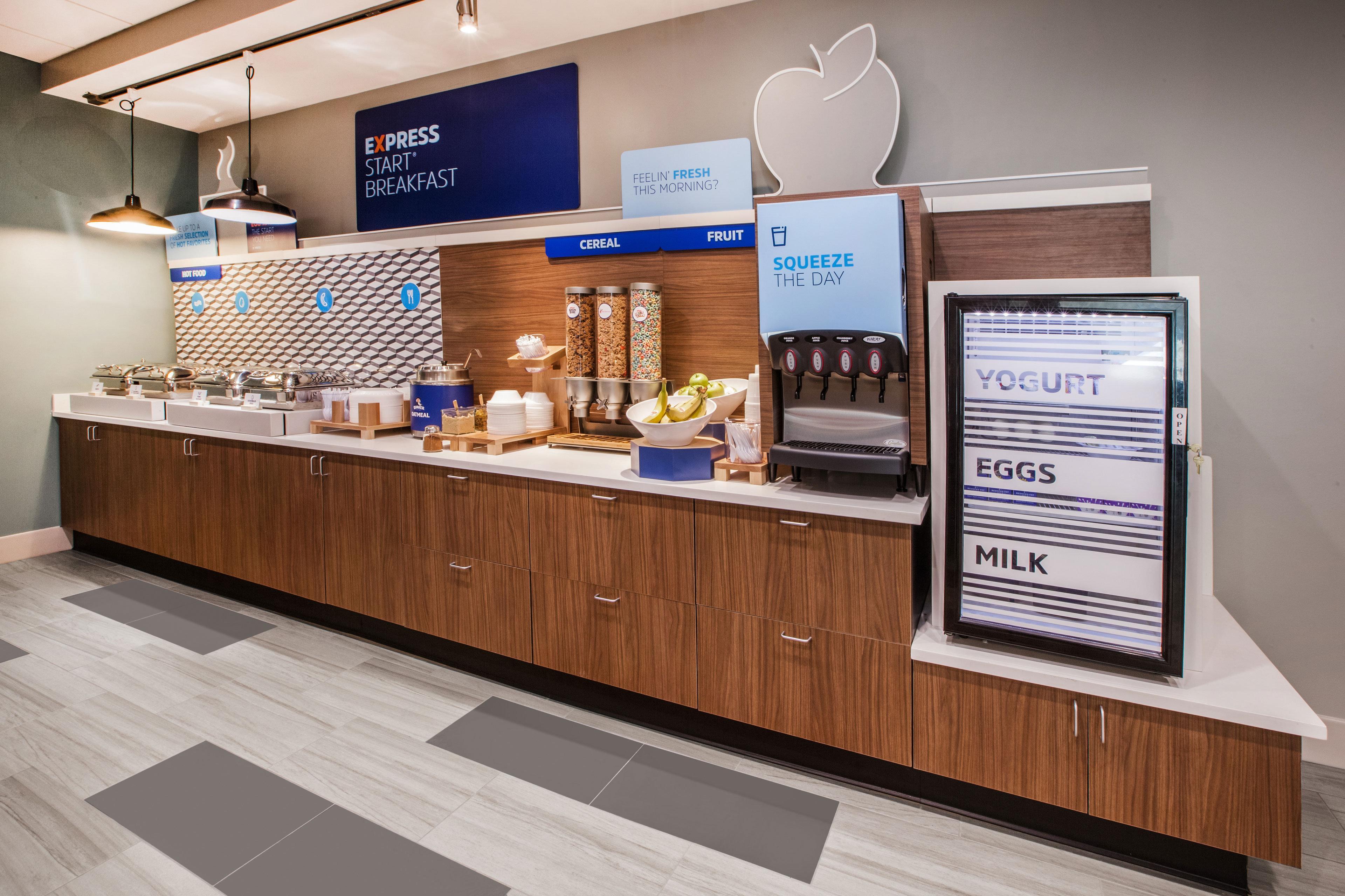 Holiday Inn Express & Suites Moncton By Ihg Buitenkant foto