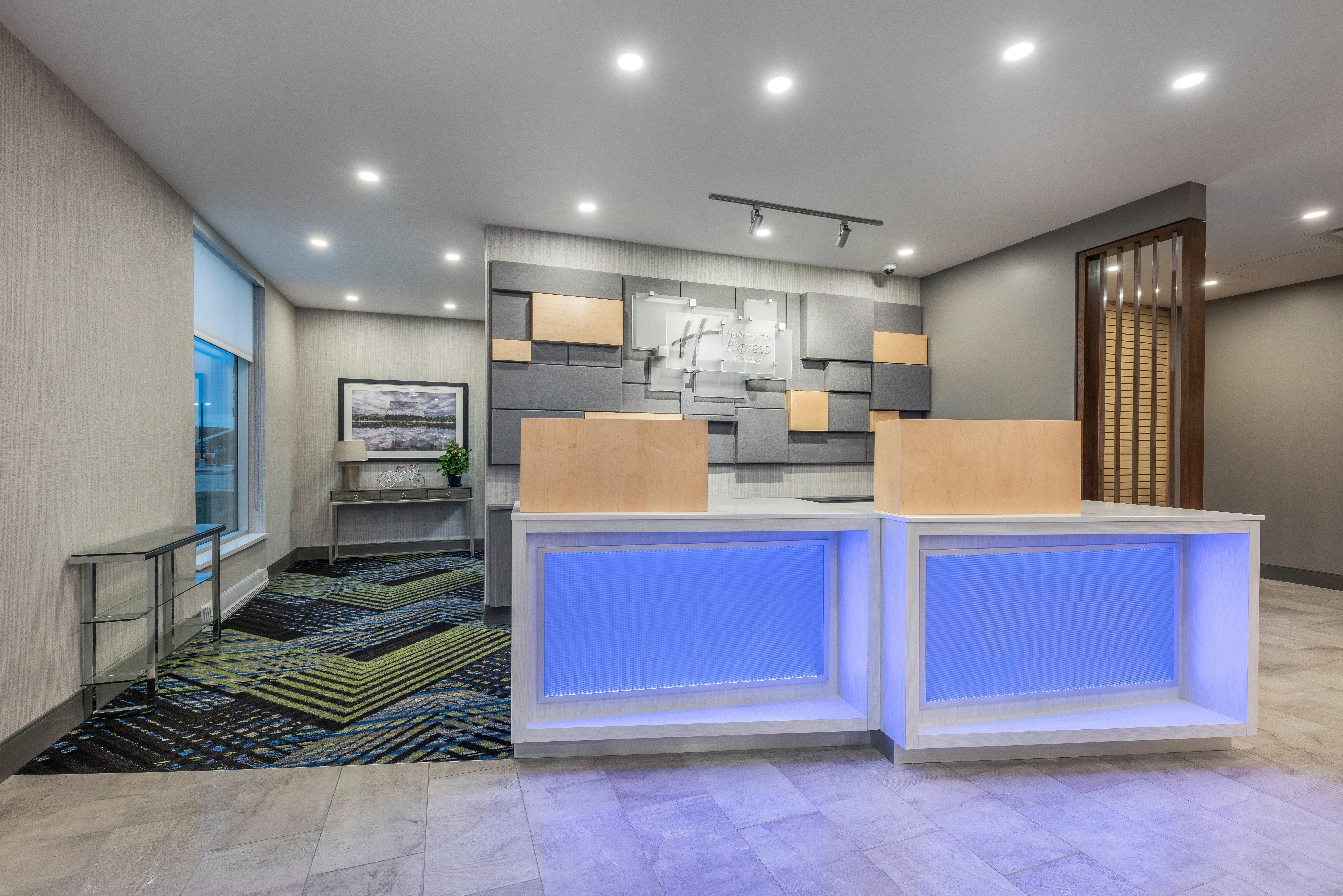 Holiday Inn Express & Suites Moncton By Ihg Buitenkant foto